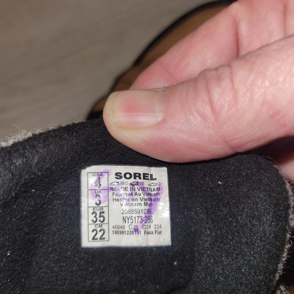 Sorel Whitney II Short Lace Waterproof Winter Boots 4 Tan winter outdoor comfort